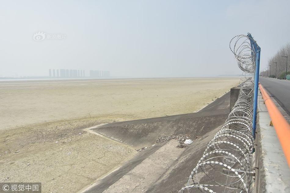 LOL:穩健的我,開局刷滿屬性