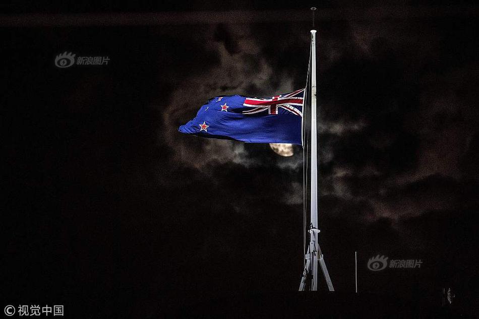 裝聾作啞by不姓周的老板娘TXT下載