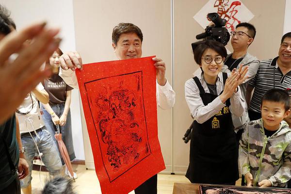 攻三觀不正,有女友,和受是朋友的小說