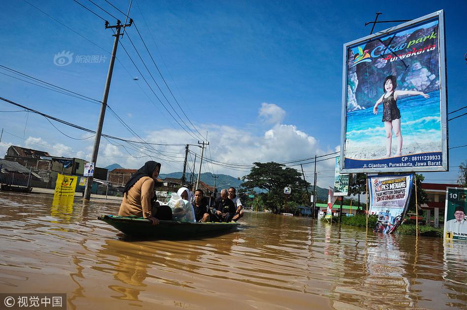 《法外之地》by花卷講的什么