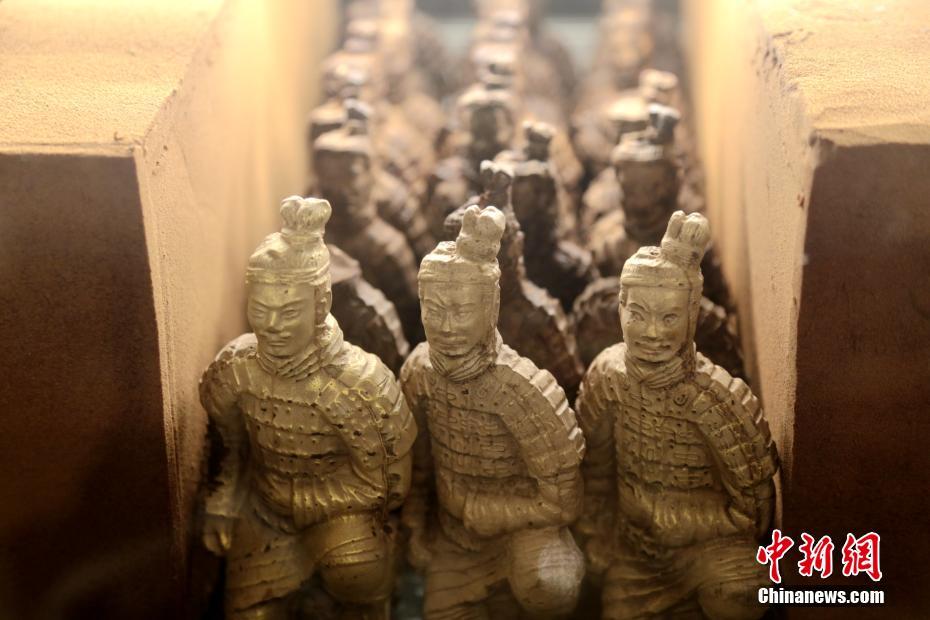 專業(yè)剪紅線[快穿]