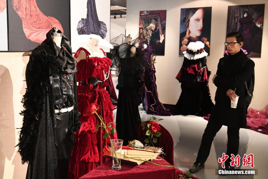 《回南天》by是鵝po