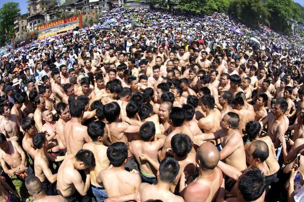 越過藍色的海筆趣閣po