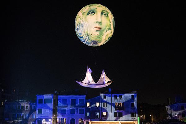 汆肉夾饃by柴雞蛋百多