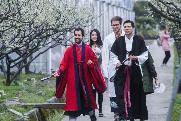 腐爛俗人by茶榷煎茶txt 百度云