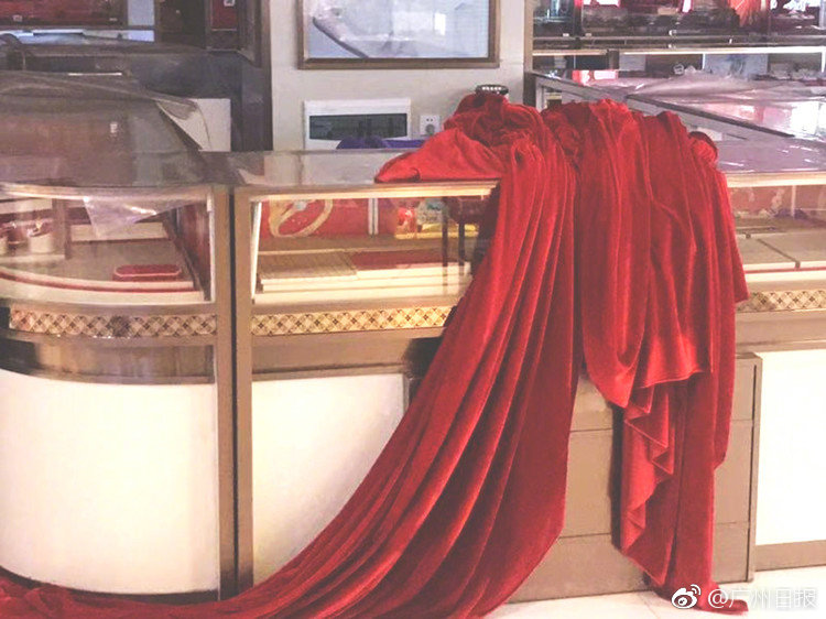 縱火by夏布多昂類似作者