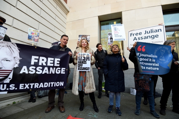 彼此彼此by秦三見講的是