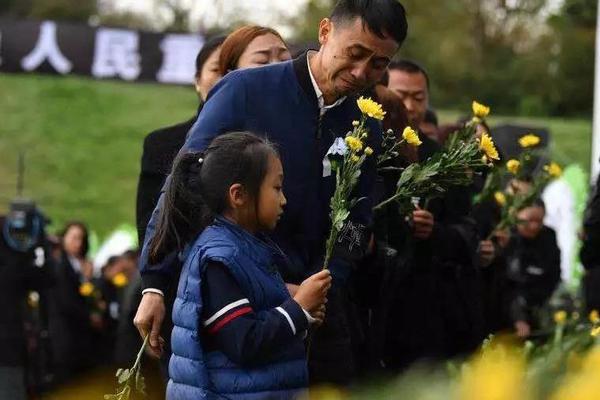《海綿寶寶》,作者:鮮蝦蟹黃焗飯