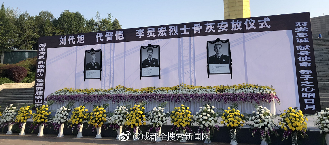 穿成末世文po里的惡毒女配九階